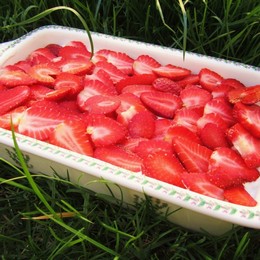 Osviežujúca jahodovo-smotanová torta